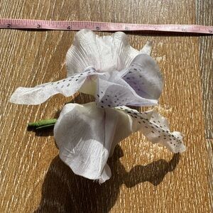 Elegant Pale Purple Orchid Hair Flower